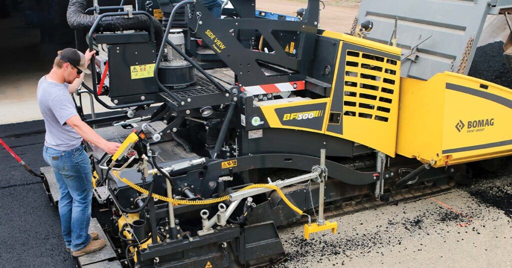 Compact, versatile BOMAG asphalt pavers are well-suited for the challenges of urban projects​