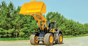 WA480-8 yard loader | A versatile loader with the capacity to load highway trucks quickly