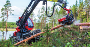 Komatsu’s 951-1 Harvester Operating